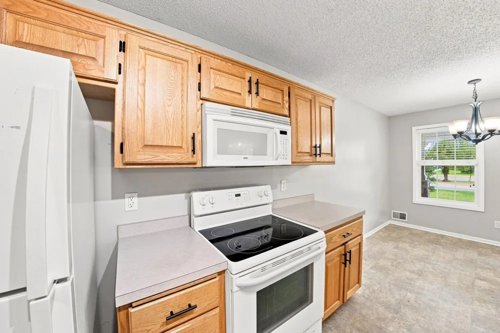 833 Winsome Way NW Isanti, MN 55040