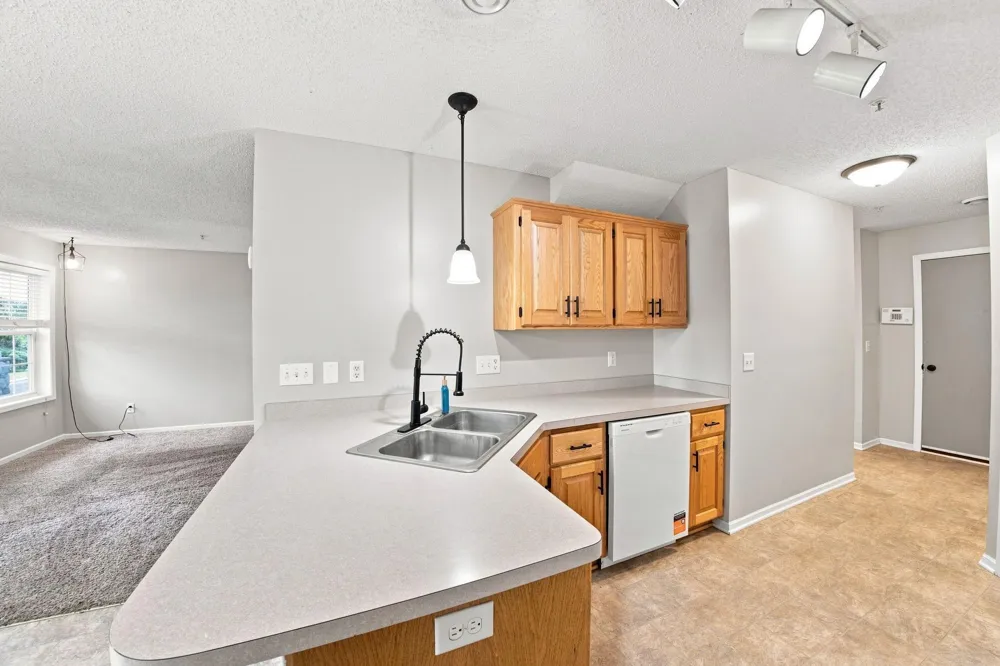 833 Winsome Way NW Isanti, MN 55040