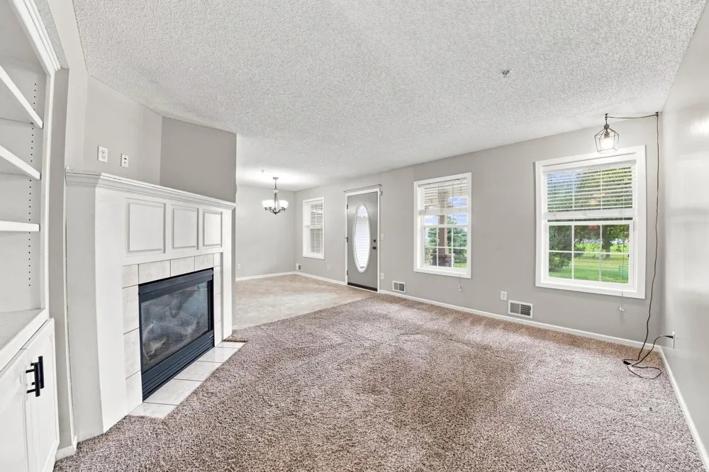 833 Winsome Way NW Isanti, MN 55040