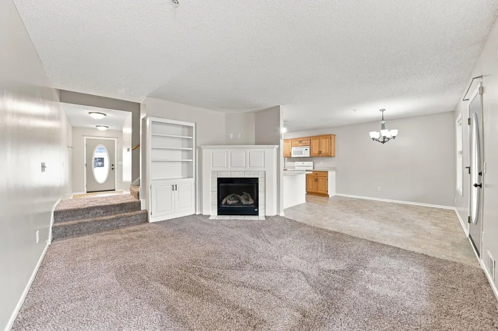 833 Winsome Way NW Isanti, MN 55040