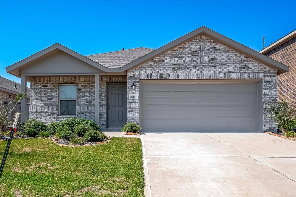 18111 Robin Creek Dr Hockley, TX 77447