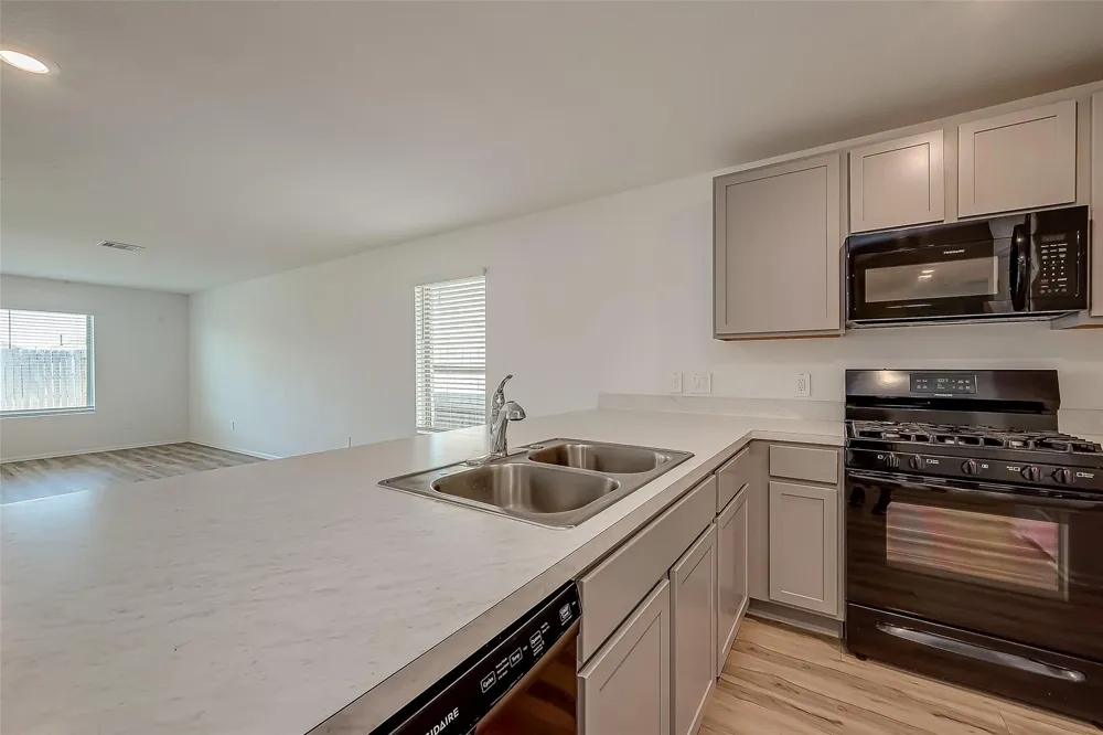 18111 Robin Creek Dr Hockley, TX 77447