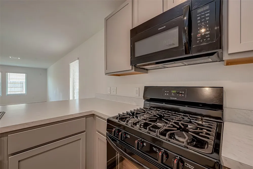 18111 Robin Creek Dr Hockley, TX 77447