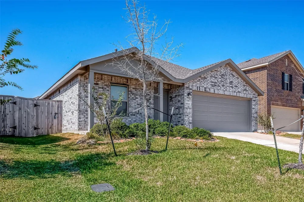 18111 Robin Creek Dr Hockley, TX 77447