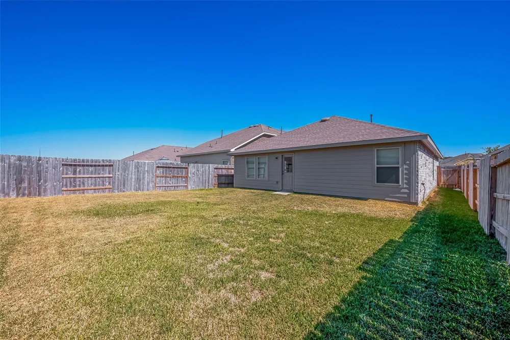 18111 Robin Creek Dr Hockley, TX 77447
