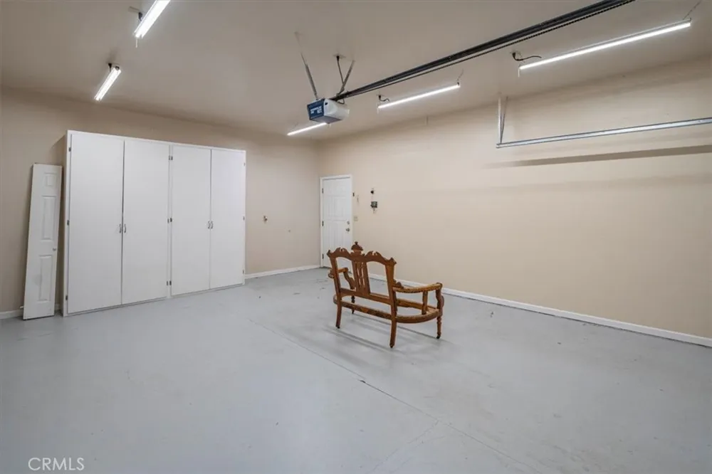 1221 Pear Corning, CA 96021