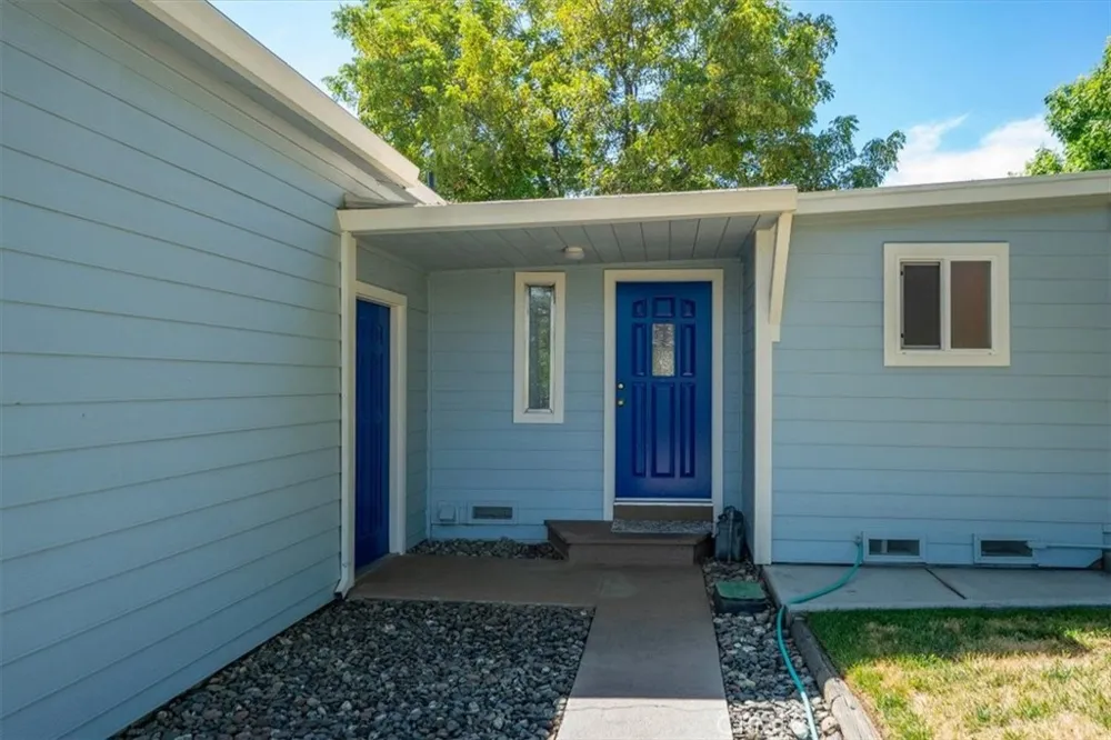 1221 Pear Corning, CA 96021