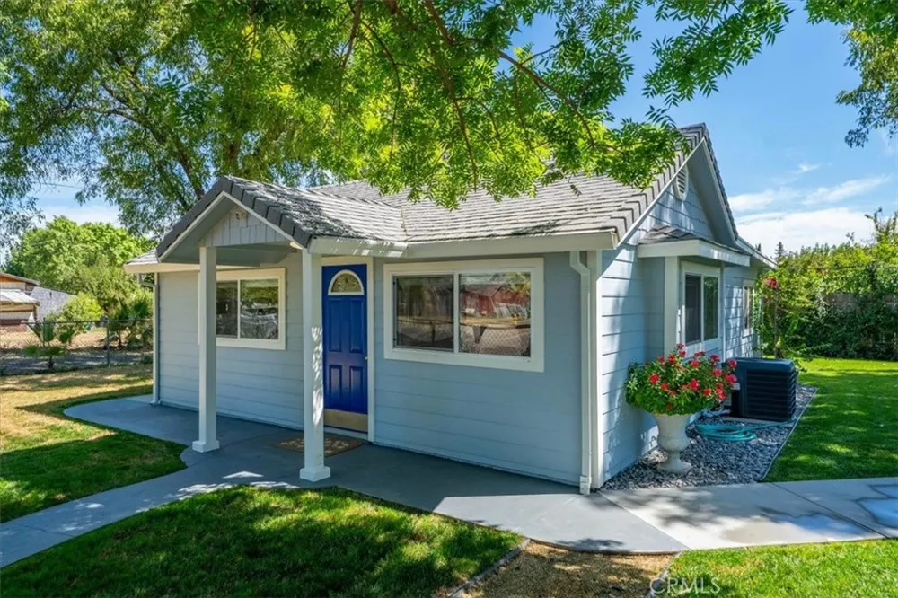 1221 Pear Corning, CA 96021