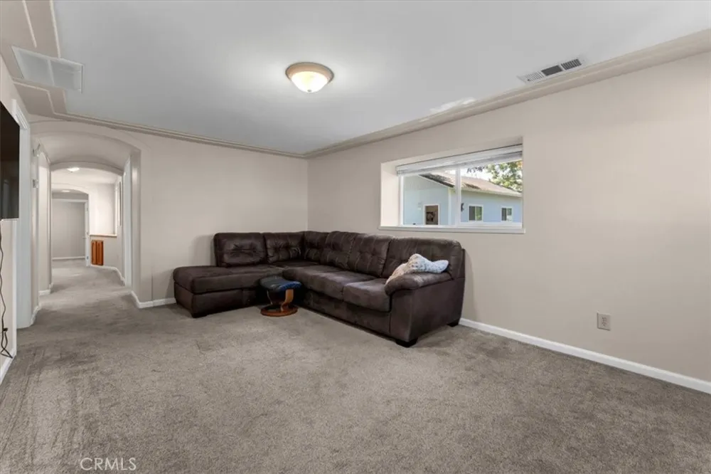 1221 Pear Corning, CA 96021