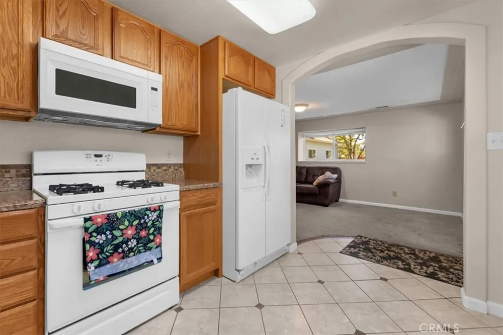 1221 Pear Corning, CA 96021