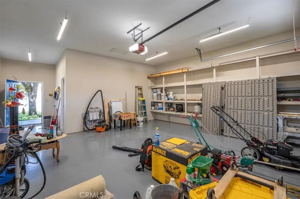 1221 Pear Corning, CA 96021