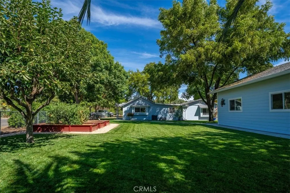 1221 Pear Corning, CA 96021