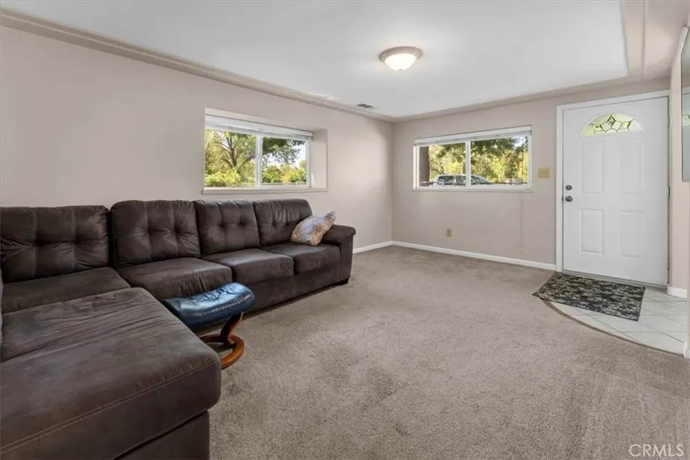 1221 Pear Corning, CA 96021