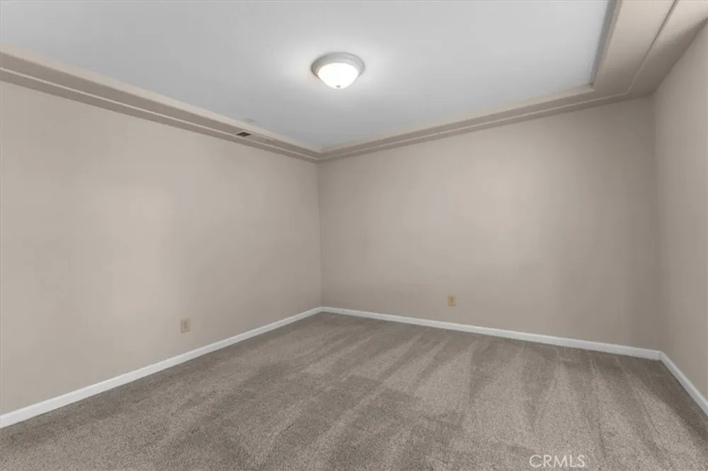 1221 Pear Corning, CA 96021