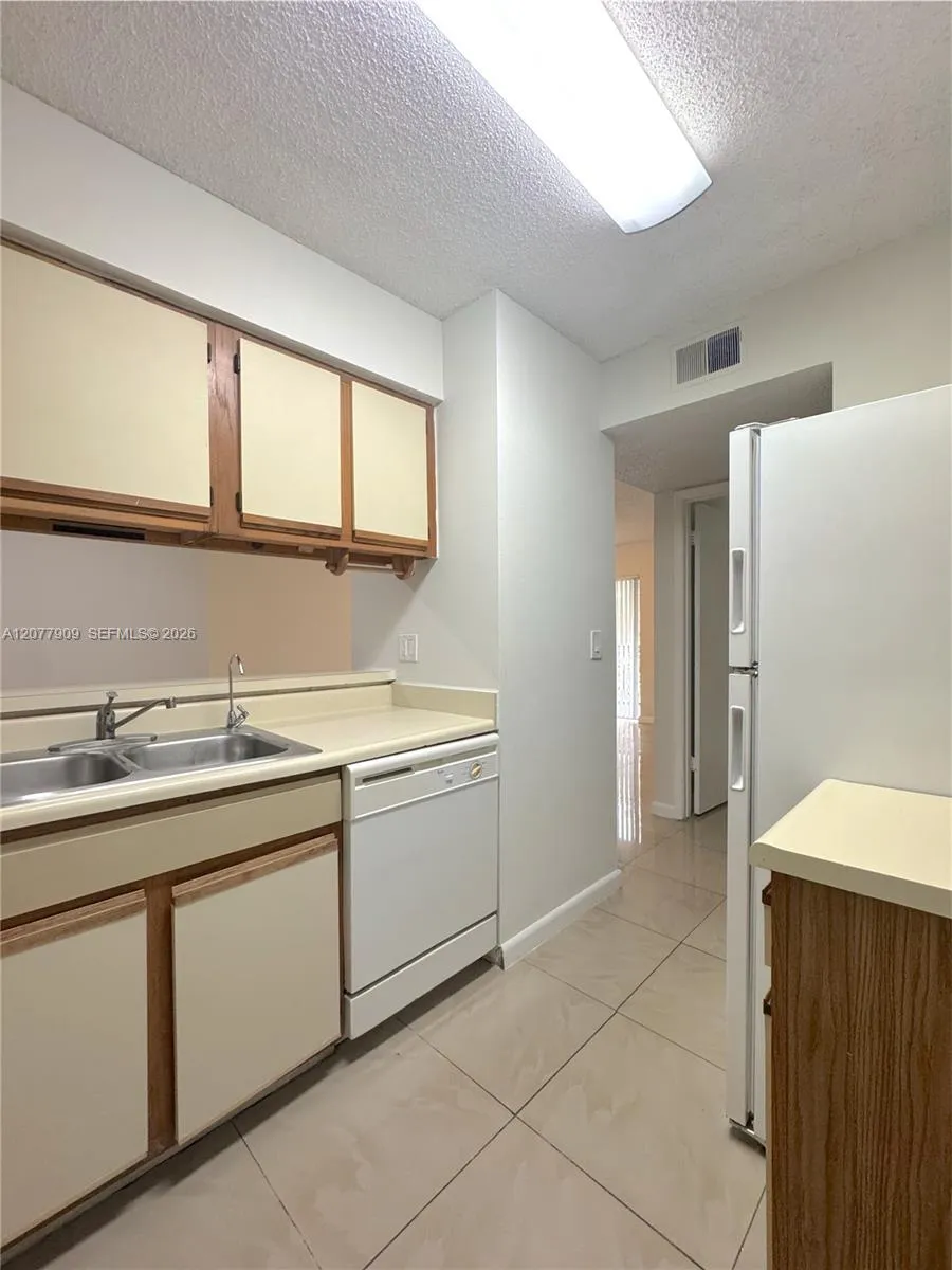 1265 SW 46th Ave #2201 Pompano Beach, FL 33069