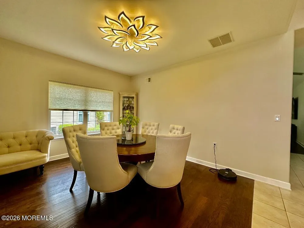 12 Lorenzo Road Manchester, NJ 08759