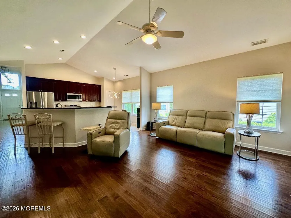12 Lorenzo Road Manchester, NJ 08759