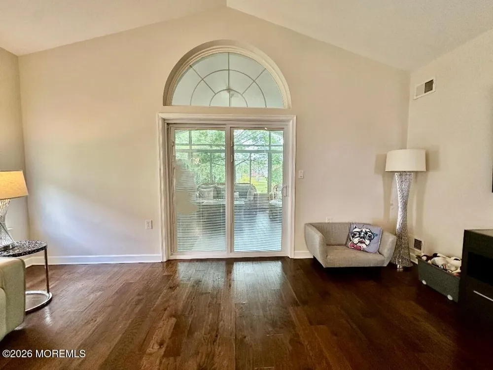 12 Lorenzo Road Manchester, NJ 08759