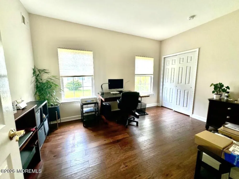 12 Lorenzo Road Manchester, NJ 08759