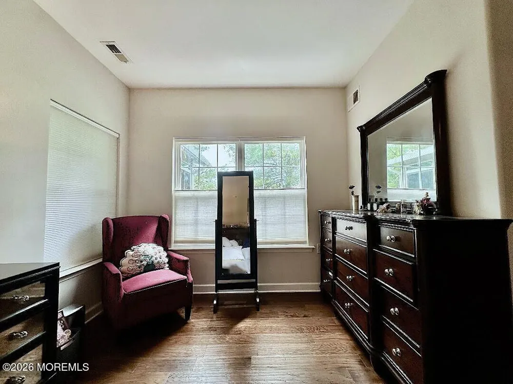 12 Lorenzo Road Manchester, NJ 08759