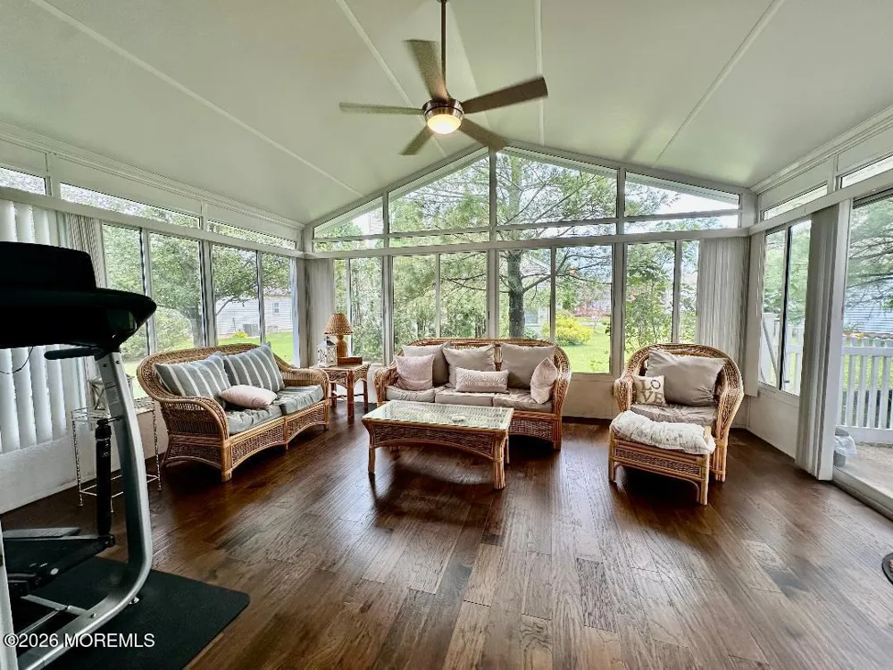 12 Lorenzo Road Manchester, NJ 08759