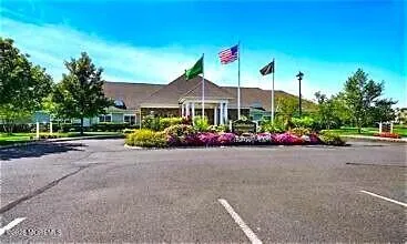 12 Lorenzo Road Manchester, NJ 08759