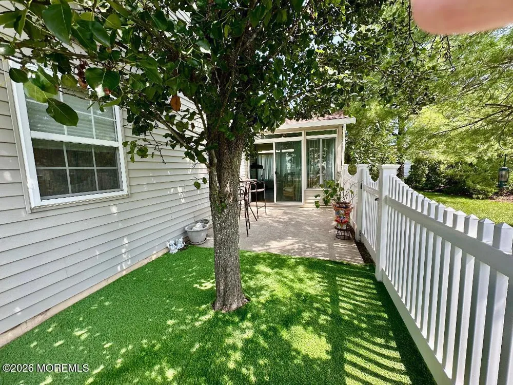12 Lorenzo Road Manchester, NJ 08759