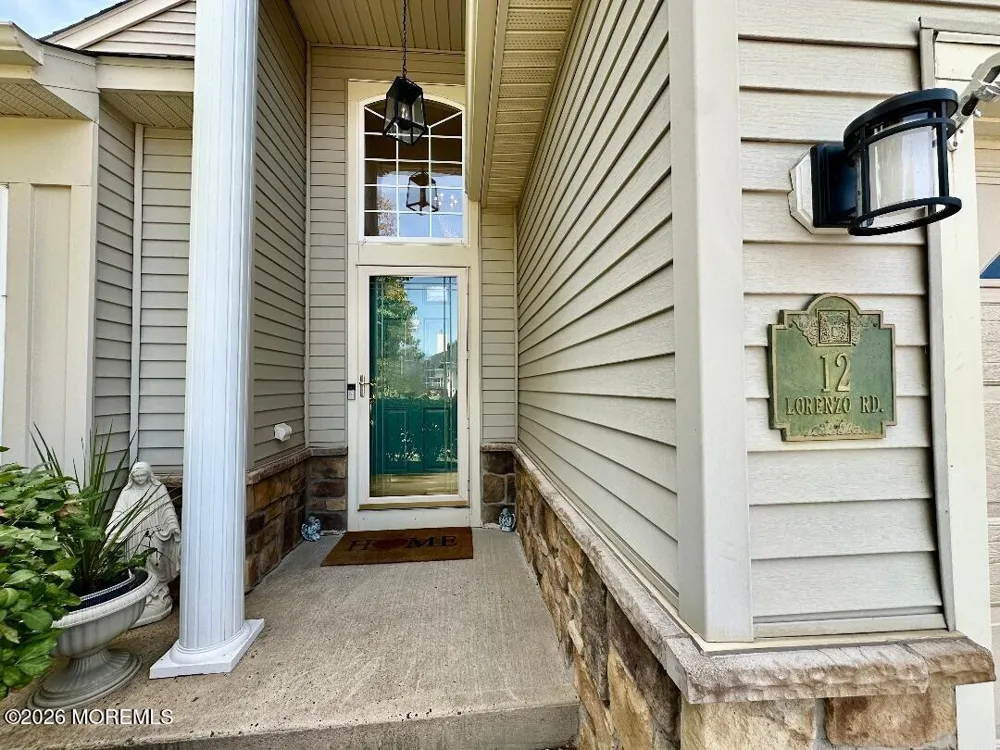12 Lorenzo Road Manchester, NJ 08759