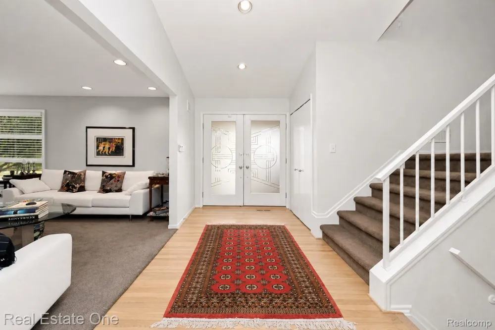 3205 Parkland Drive West Bloomfield Charter Township, MI 48322