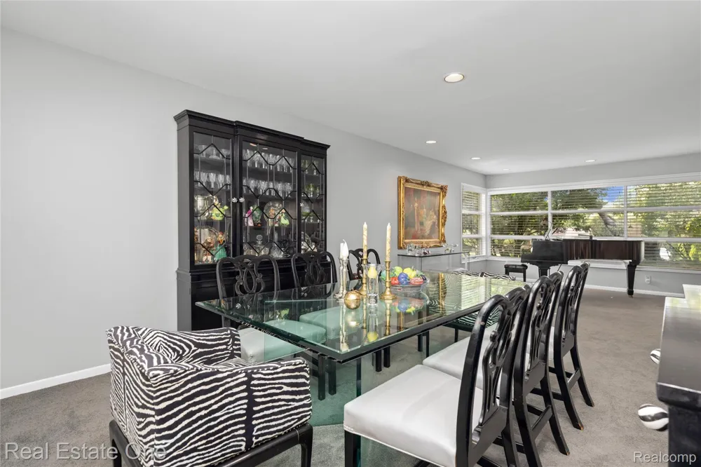 3205 Parkland Drive West Bloomfield Charter Township, MI 48322