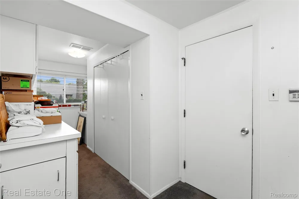 3205 Parkland Drive West Bloomfield Charter Township, MI 48322