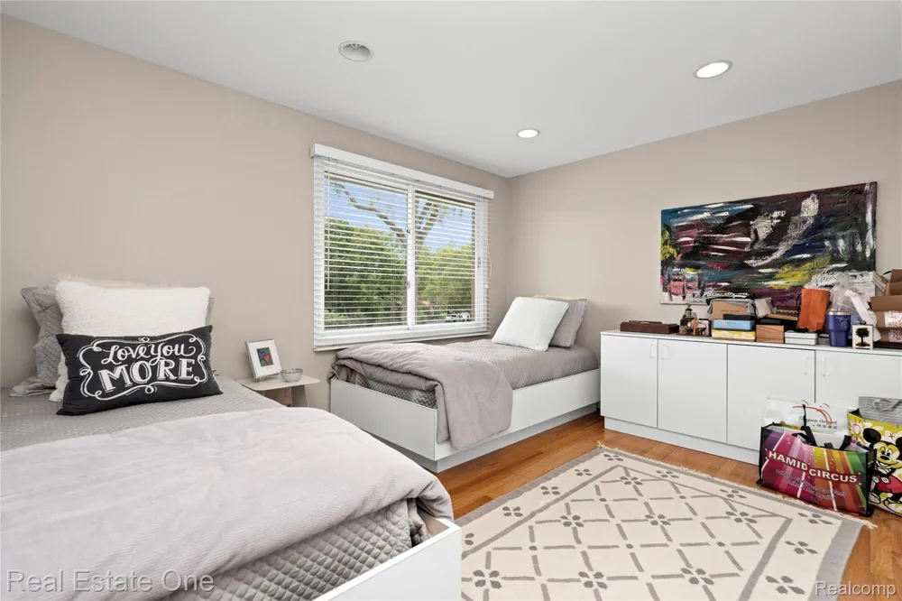 3205 Parkland Drive West Bloomfield Charter Township, MI 48322