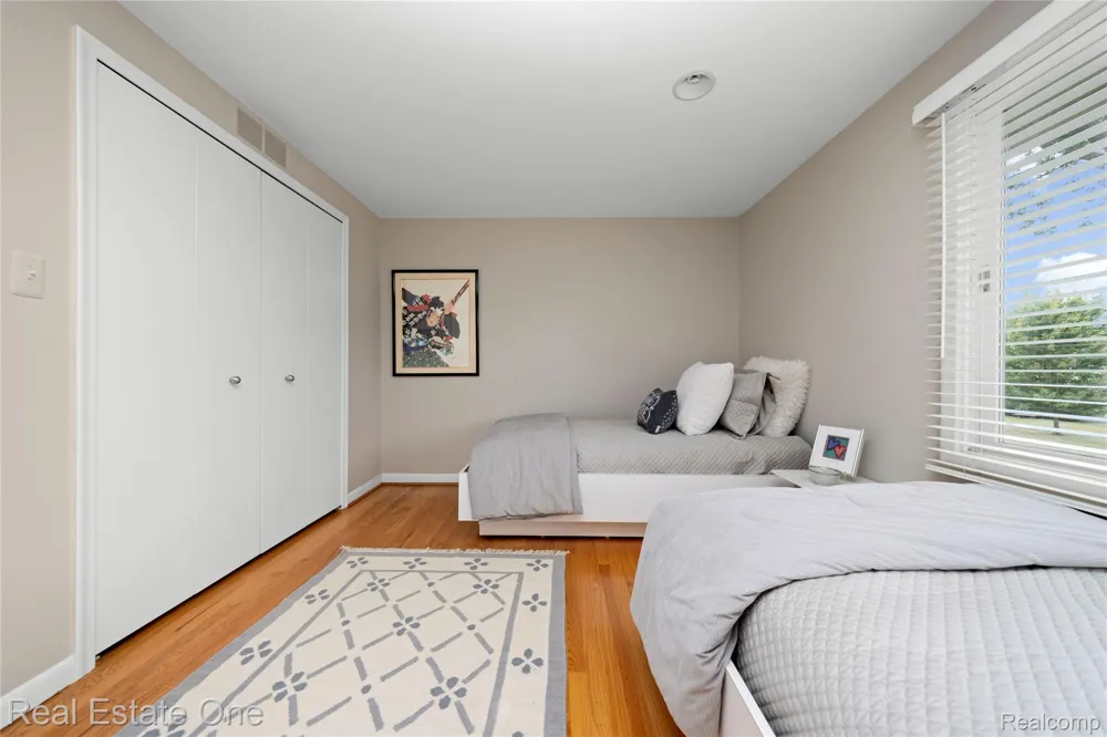 3205 Parkland Drive West Bloomfield Charter Township, MI 48322