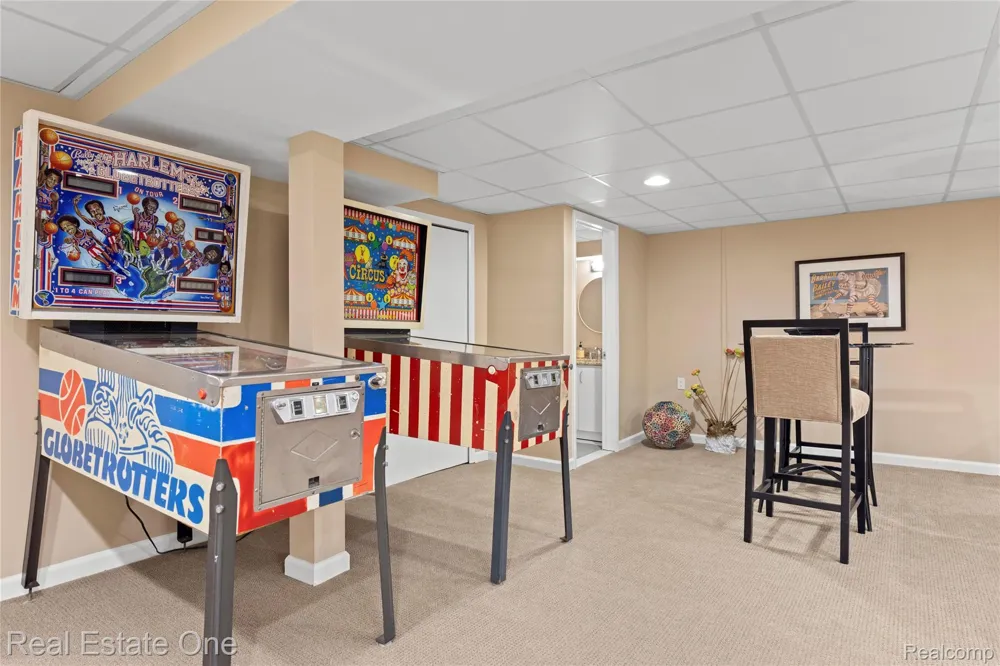 3205 Parkland Drive West Bloomfield Charter Township, MI 48322