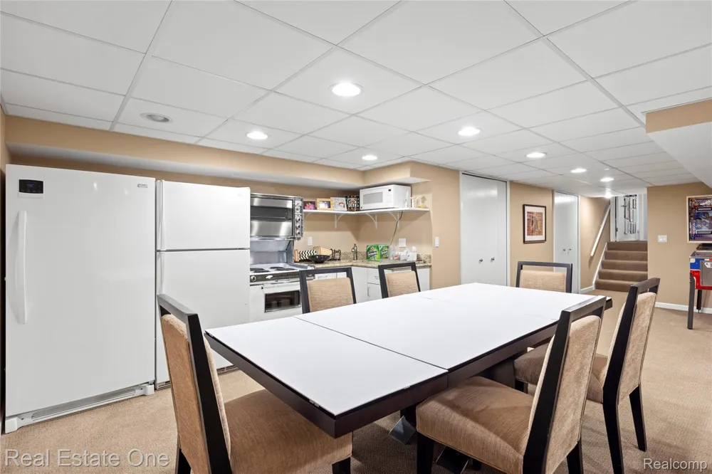 3205 Parkland Drive West Bloomfield Charter Township, MI 48322
