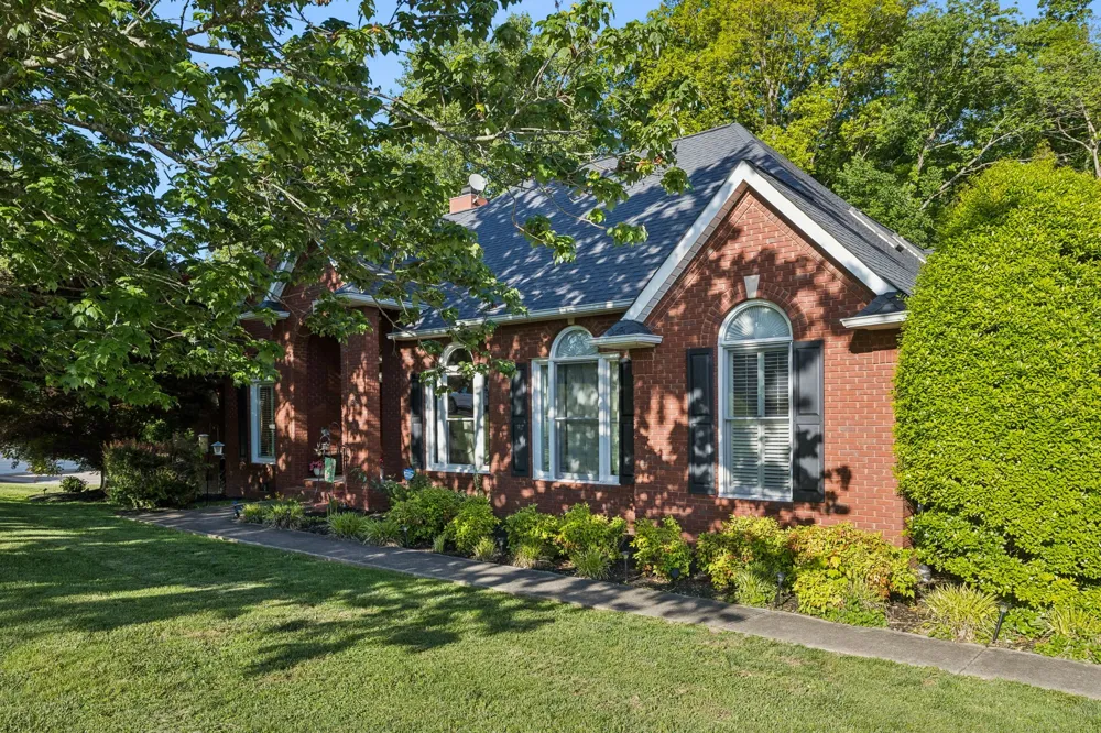 46 Deerfield Ct McMinnville, TN 37110