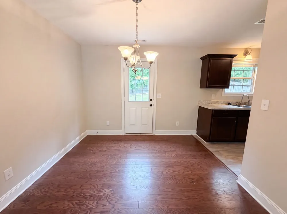 741 Inver Ln Clarksville, TN 37042