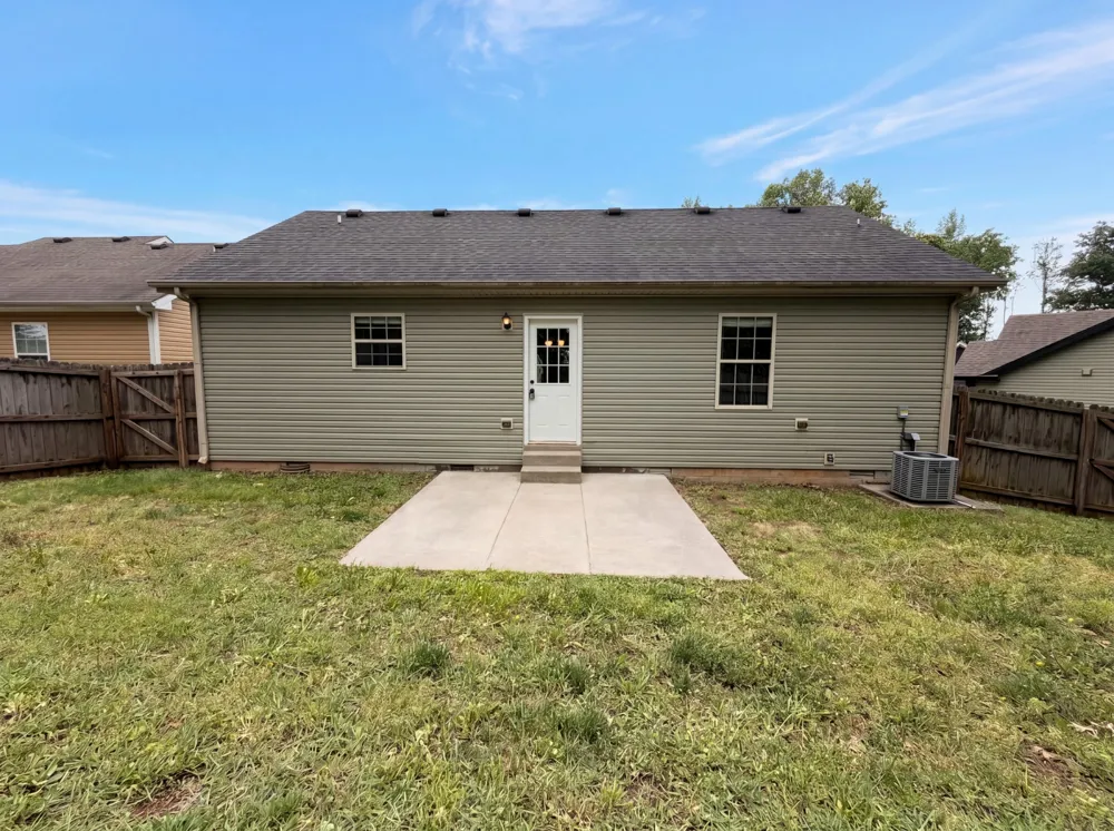 741 Inver Ln Clarksville, TN 37042