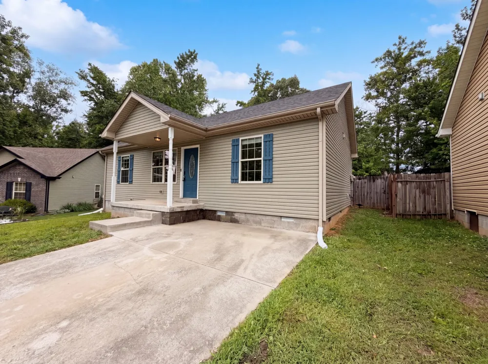 741 Inver Ln Clarksville, TN 37042