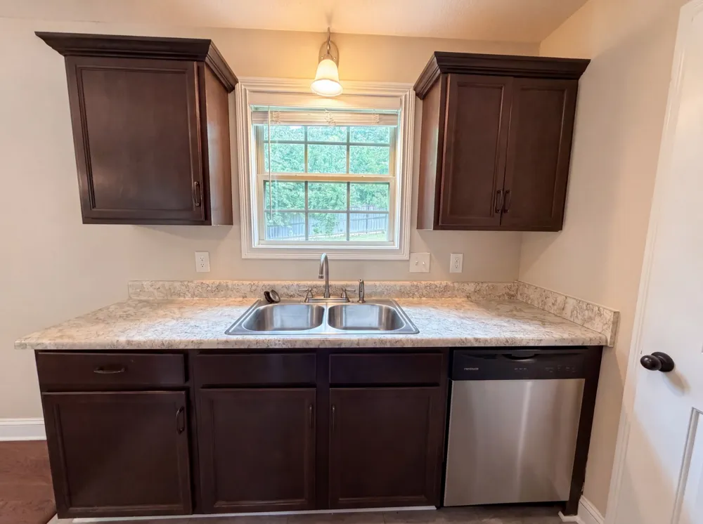 741 Inver Ln Clarksville, TN 37042