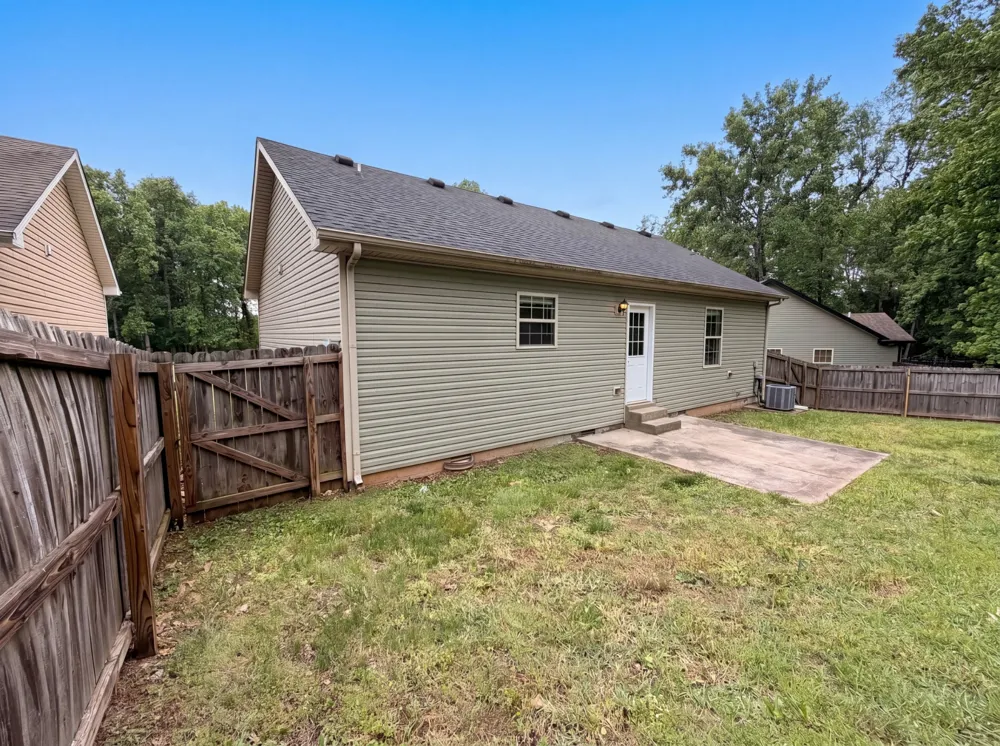 741 Inver Ln Clarksville, TN 37042