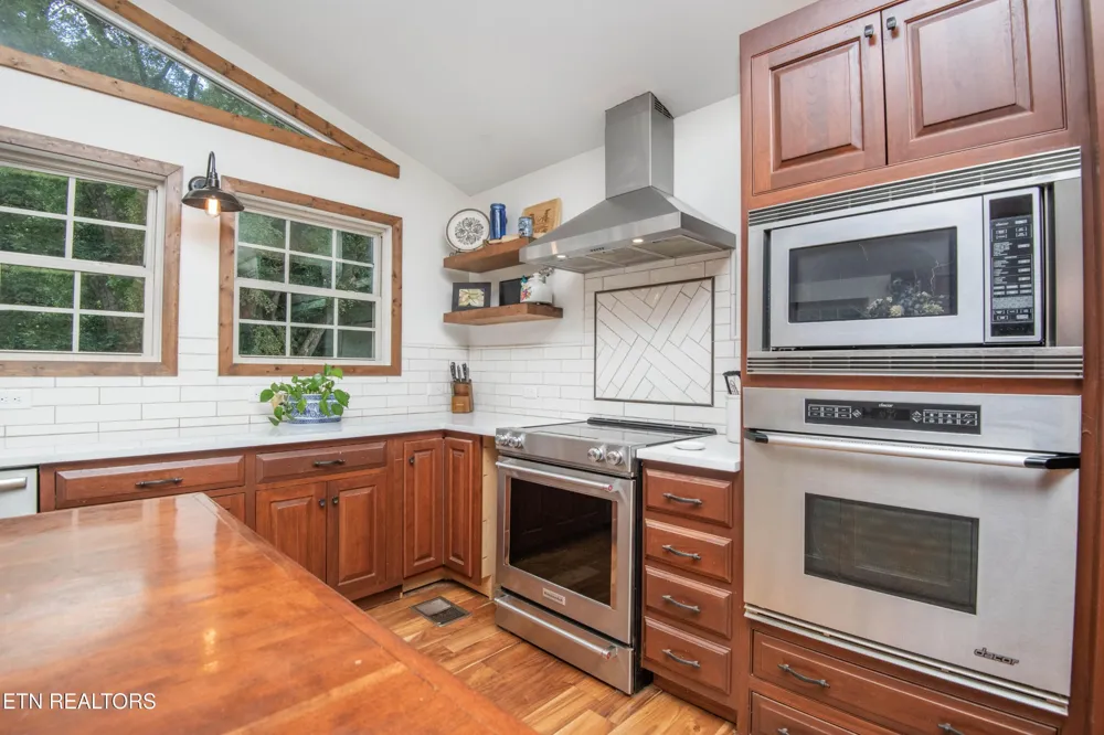 1932 Duncan Rd Knoxville, TN 37919