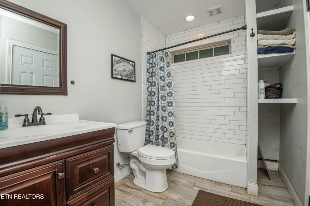 1932 Duncan Rd Knoxville, TN 37919