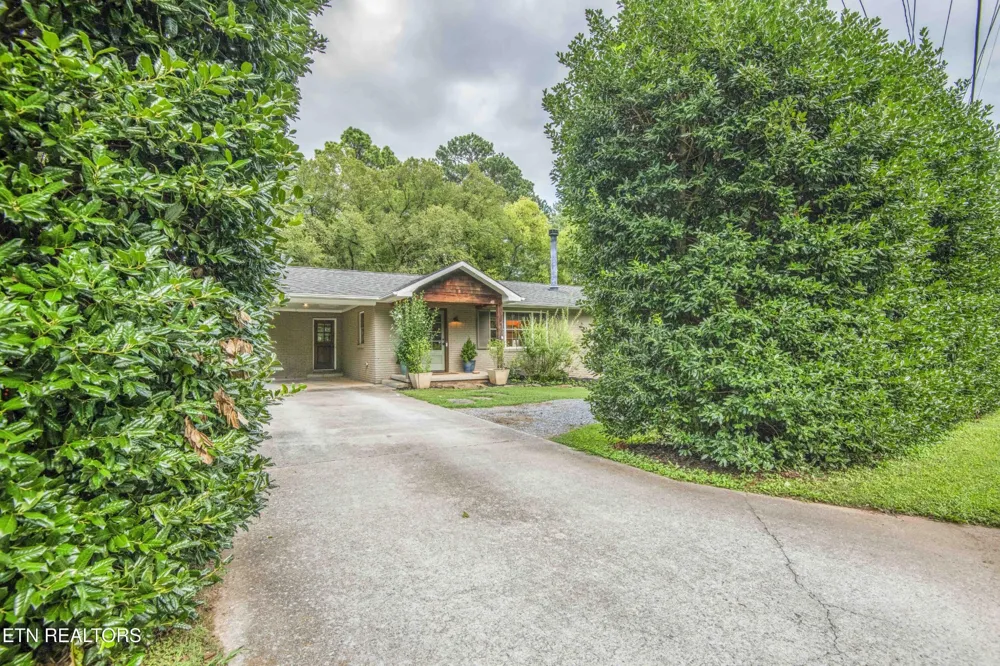 1932 Duncan Rd Knoxville, TN 37919