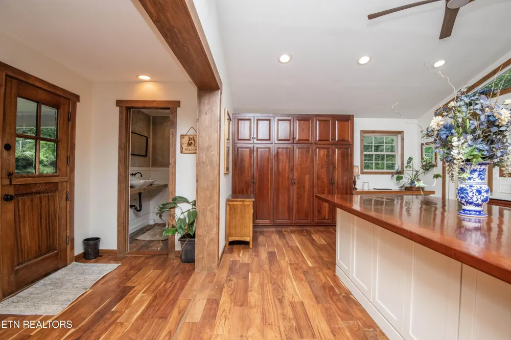 1932 Duncan Rd Knoxville, TN 37919
