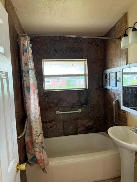 1730 HUNTINGTON STREET Lakeland, FL 33801