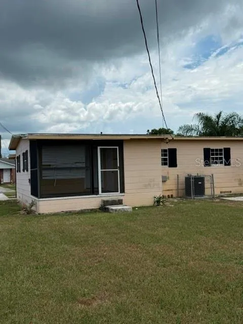 1730 HUNTINGTON STREET Lakeland, FL 33801