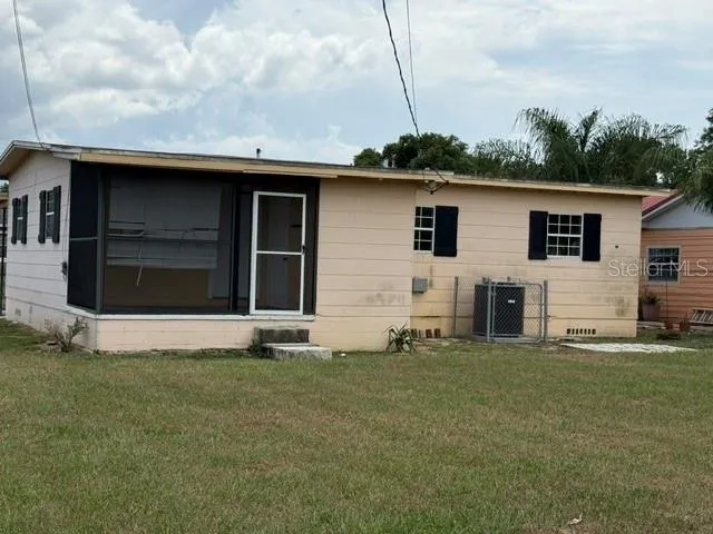 1730 HUNTINGTON STREET Lakeland, FL 33801