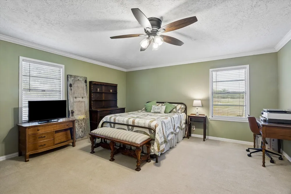 4450 Greenbriar Road Madisonville, TX 77864