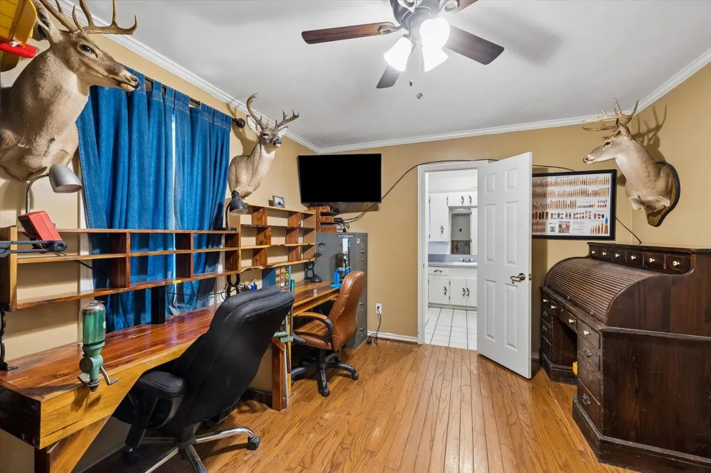 4450 Greenbriar Road Madisonville, TX 77864